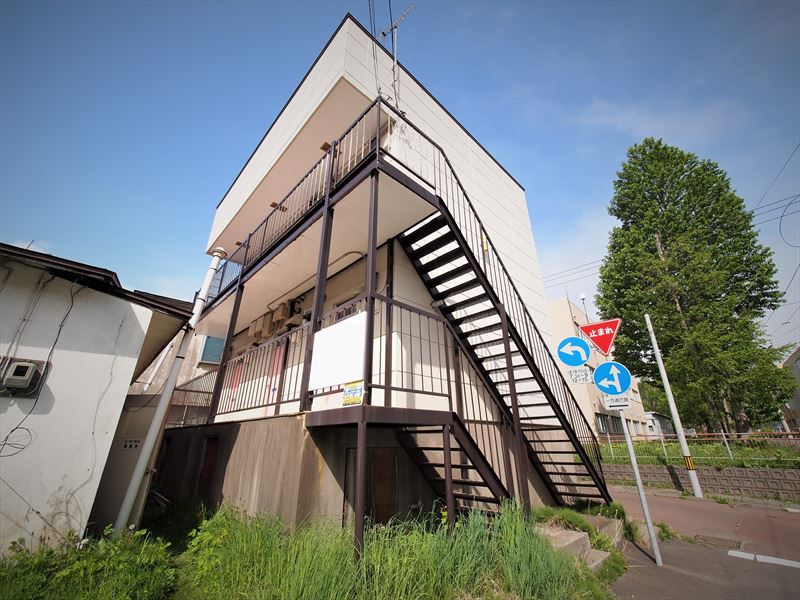 【室蘭市水元町・店舗付き住宅+アパート】成約済